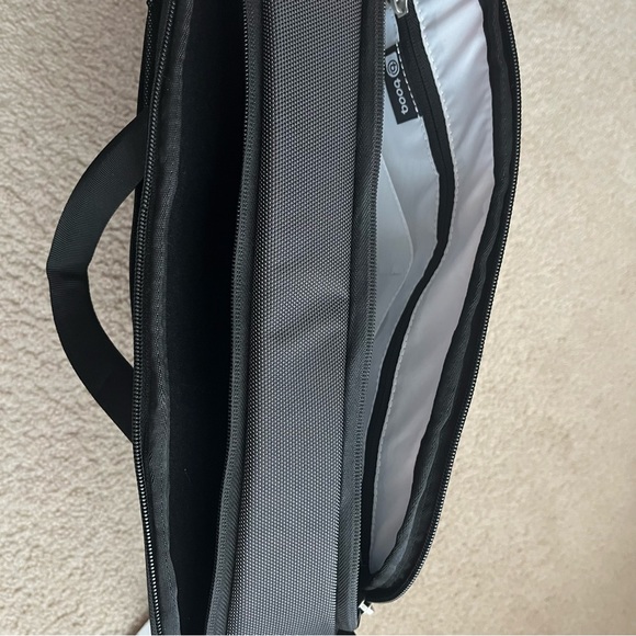 BOOQ SADDLE LAPTOP BAG, CARBON - Picture 3 of 4